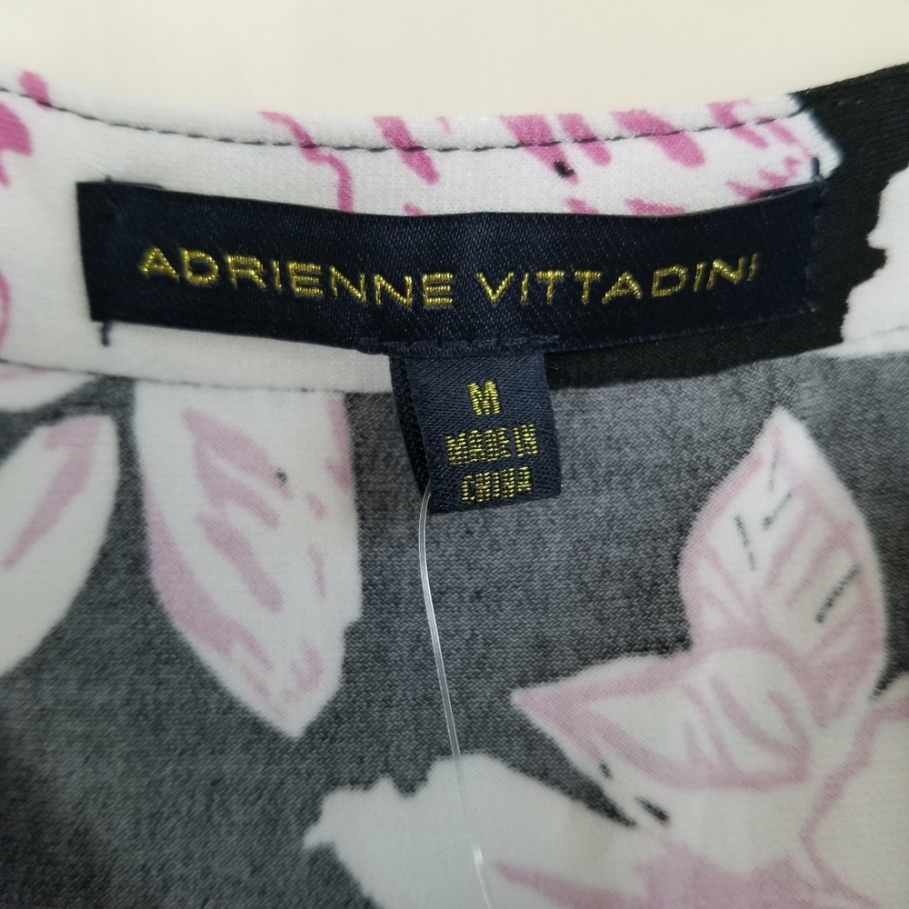 Adrienne Vittadini Floral Tie Front Top Medium NWT - Picture 4 of 4
